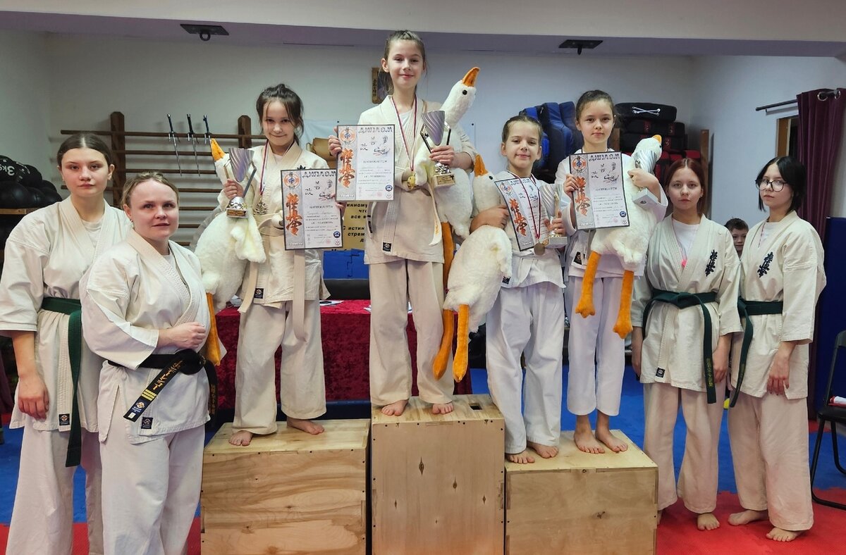 Победители, Света на третьем месте.