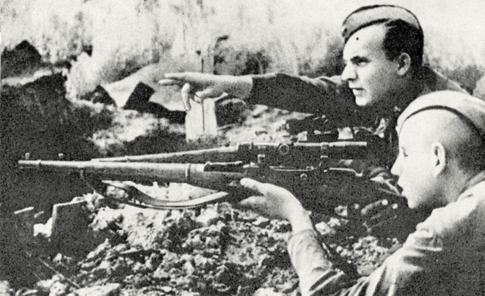 Советский снайпер Евгений Адрианович Николаев за войну уничтожил 324-х вражеских солдат и офицеров.