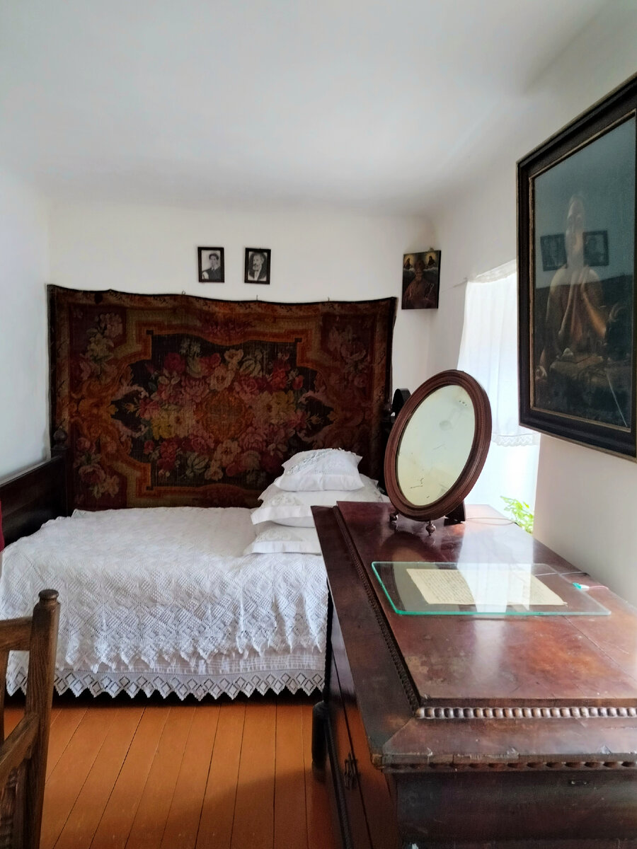 Письмо дедушки на комоде 