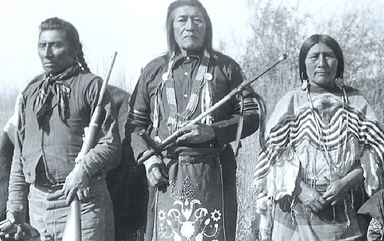 Real native. Баннок. Bannock Tribe Flag. Paul Revere the Raiders indian reservation.