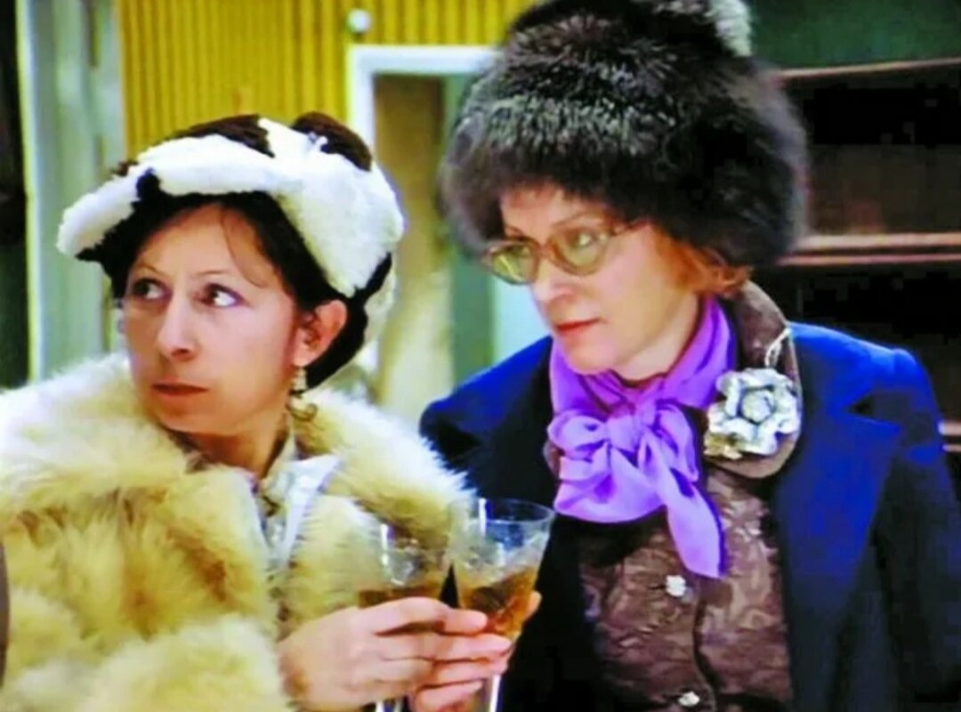 сценарий ирония судьбы или с легким. мосфильм ирония судьбы или с легким паром. ирония судьбы или с легким паром обложка dvd. видеокассета ирония судьбы или с легким паром. ирония судьбы или с легким паром фильм 1975 заставка.