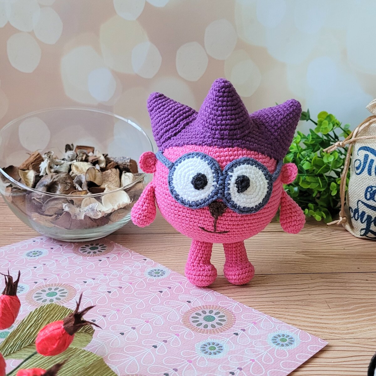 игрушки из плюшевой пряжи крючком.