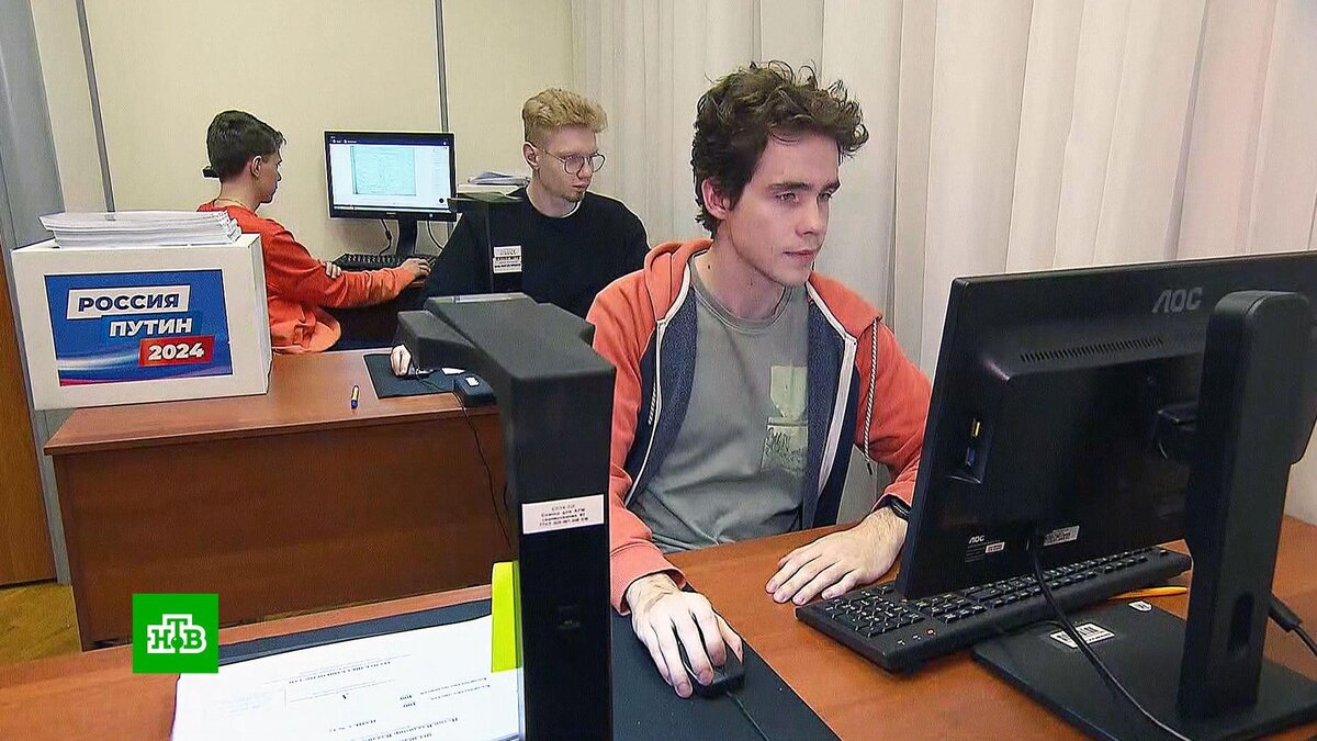    Центризбирком проверил подписи в поддержку самовыдвижения Путина