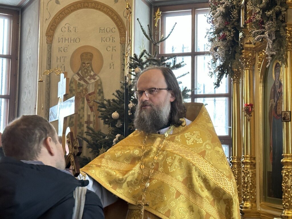 Душа. Потерянная душа. Сюрреализм пустота. Девушка привидение. Отчаяние.