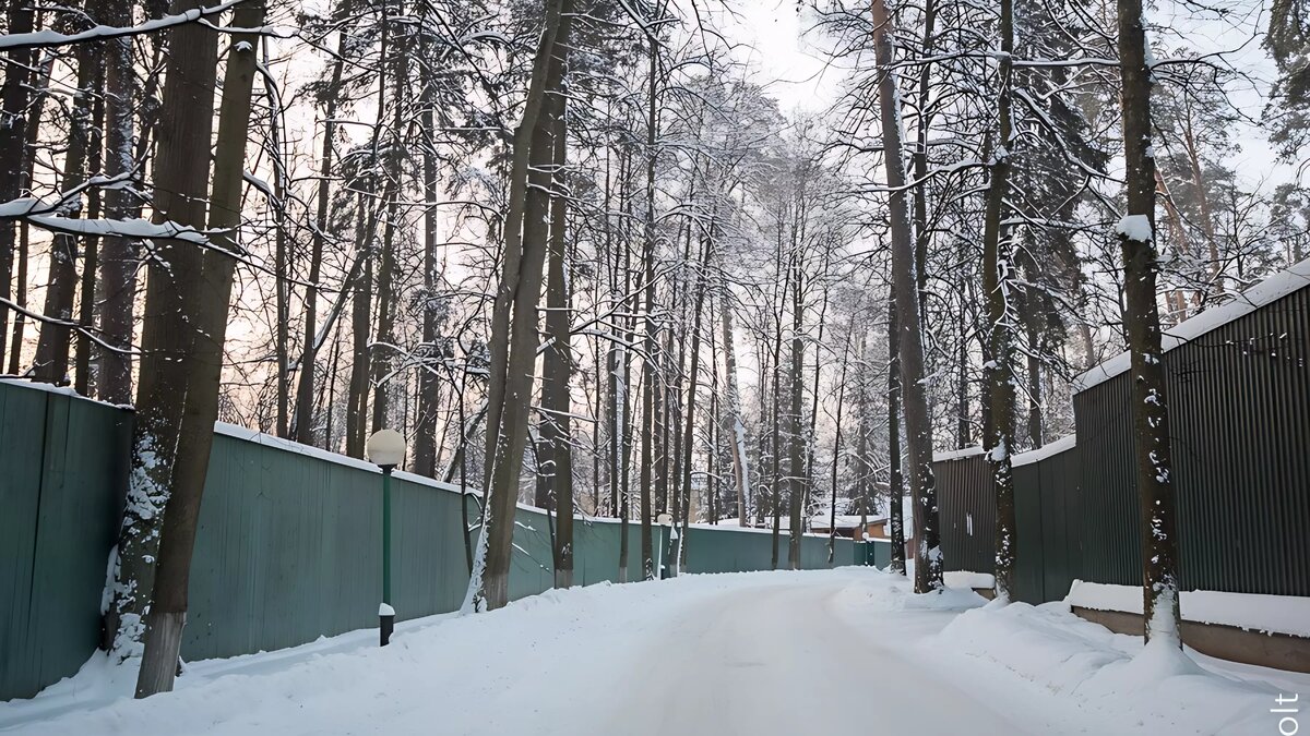 Заборы на рублевке фото