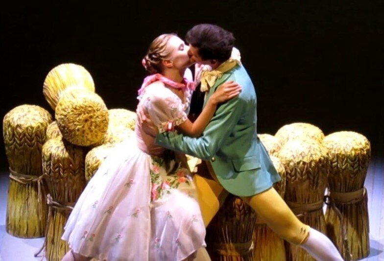 Фото с сайта mikhailovsky.ru