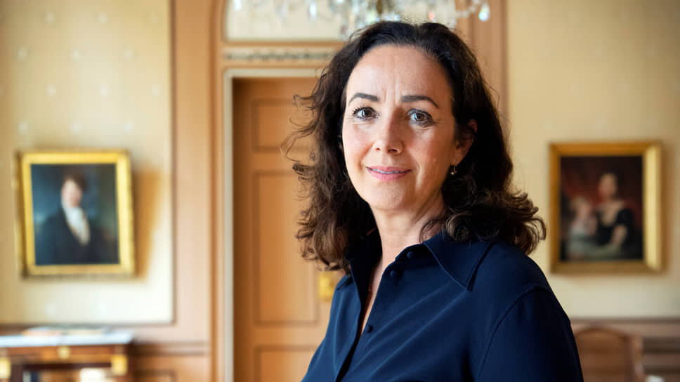 Три женщины 2022. Девушка подающая надежды 2021. Деванда уайз. Три женщины бомбора. Три женщины 2022.