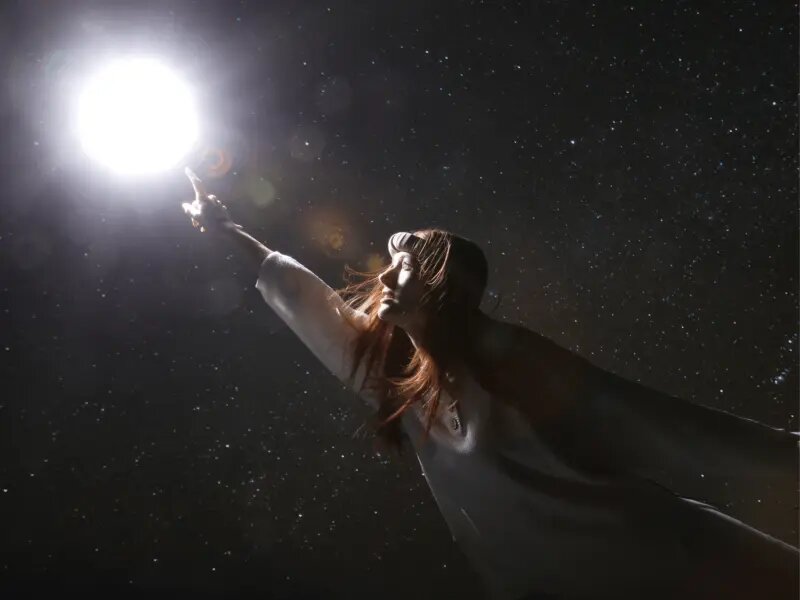 осознанный искусственный интеллект. бот алиса. цифровой человечек. искусственный интеллект. осознанный искусственный интеллект.