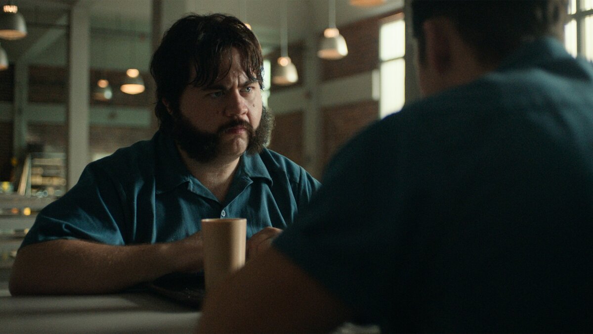 Кадр из сериала «Черная птица»