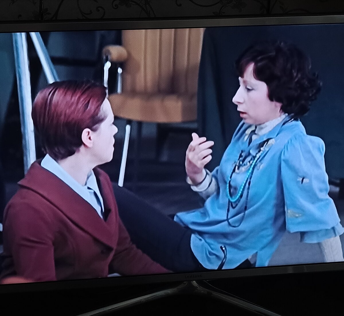 Девушка спешит. Спешим 2. Есть свободное время для записи. Будильник. Перемены в жизни.