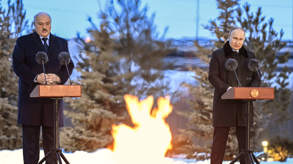 килиманджаро горный массив. самые высокие вулканы на материках. африканцы называют эту гору горой божества холода как называется. африканцы называют эту гору горой божества холода. какую гору называют африканцы горой божества холода.