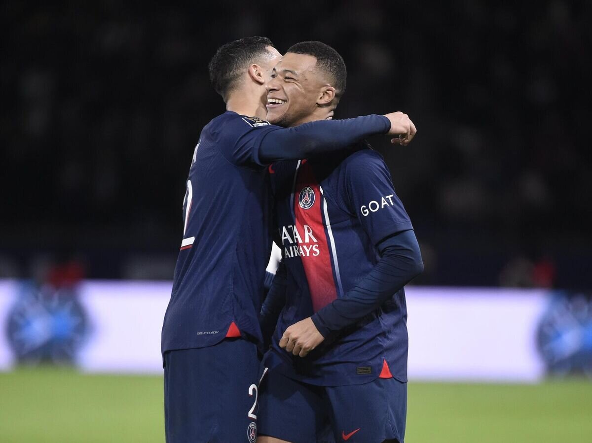 Чемпионат франции аргентина. Аргентина футбол 2022. Аргентина франция 2022 финал. Аргентина франция 2022 марадона. Финал чм 2022 аргентина франция.