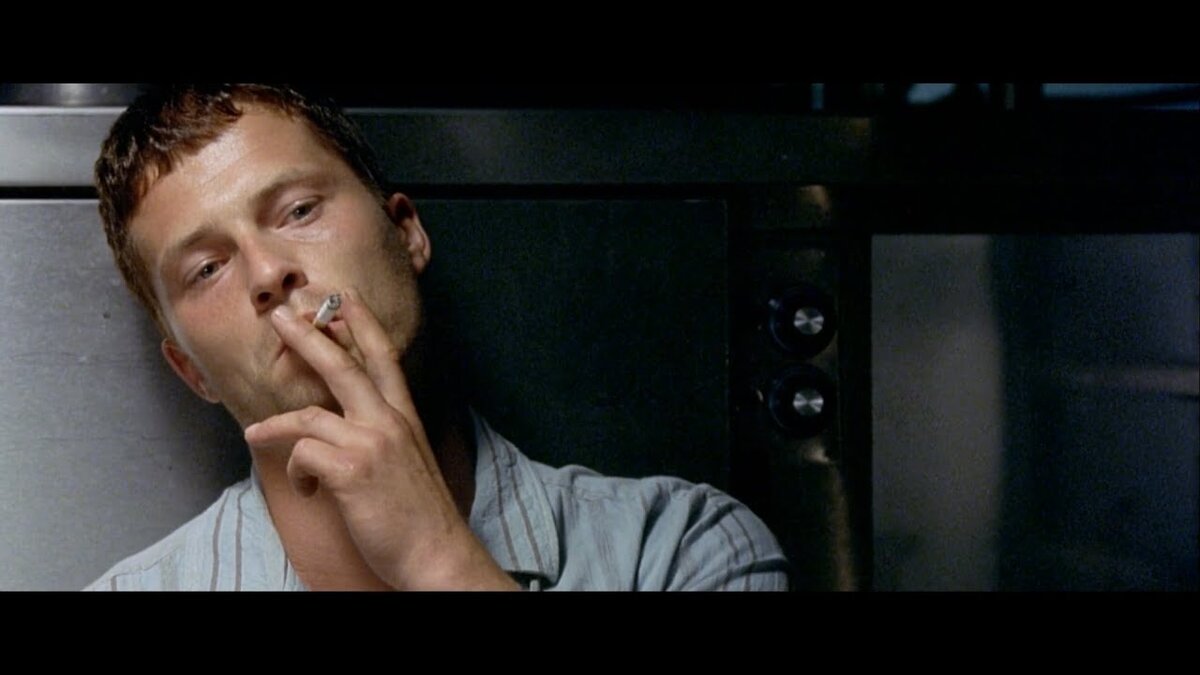 Сцена где Руд и Марти распивают текилу с лимонами