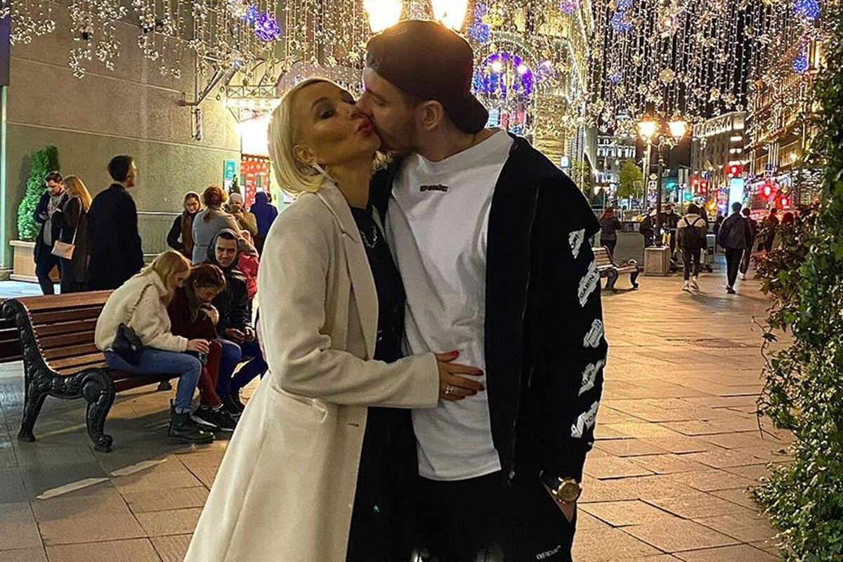 Суханова дом 2. Гоар аветисян и сергей. Элла трегубенко дом 2. Муж гоар аветисян. Развелась со вторым мужем.