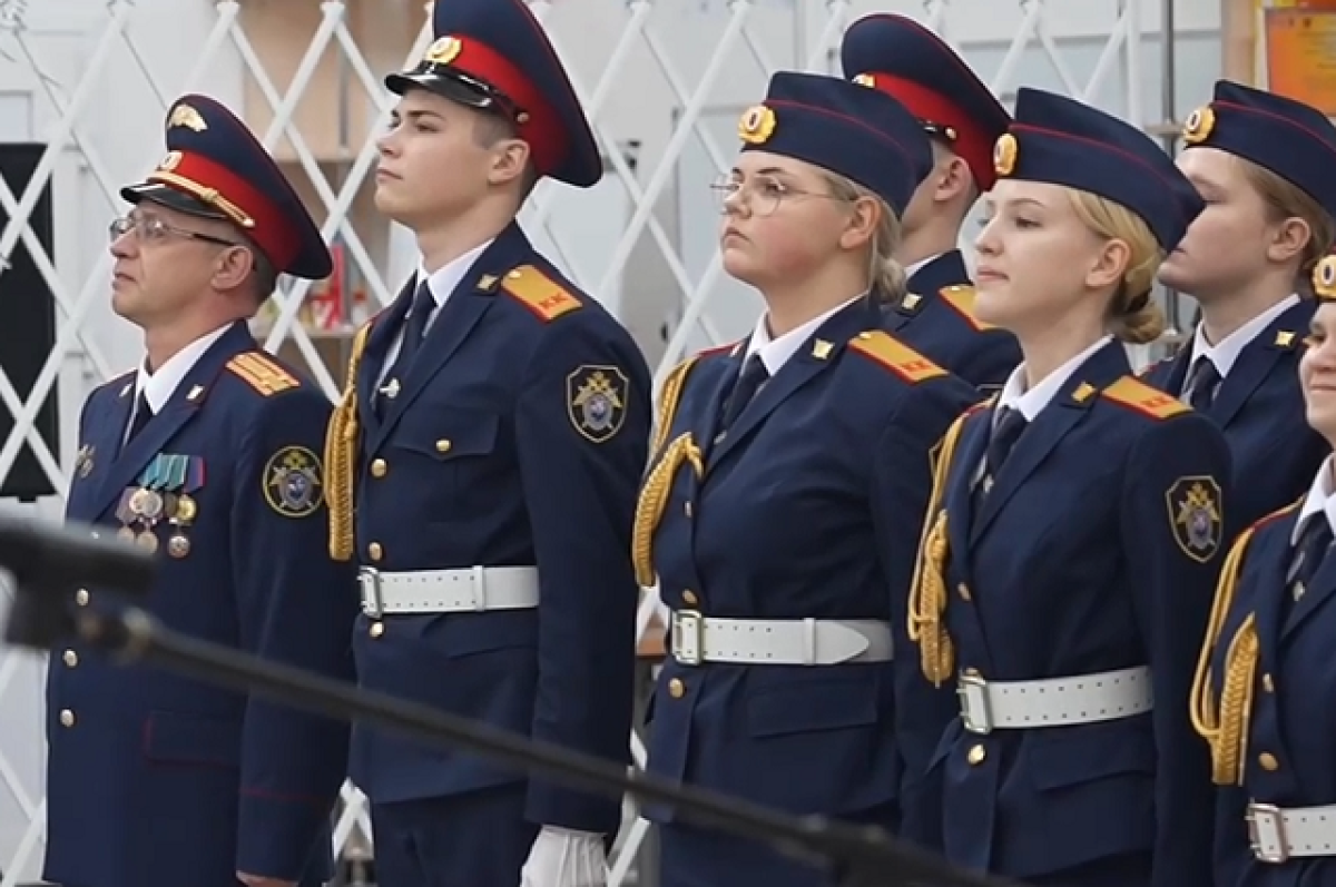    На Камчатке десятиклассников посвятили в кадеты