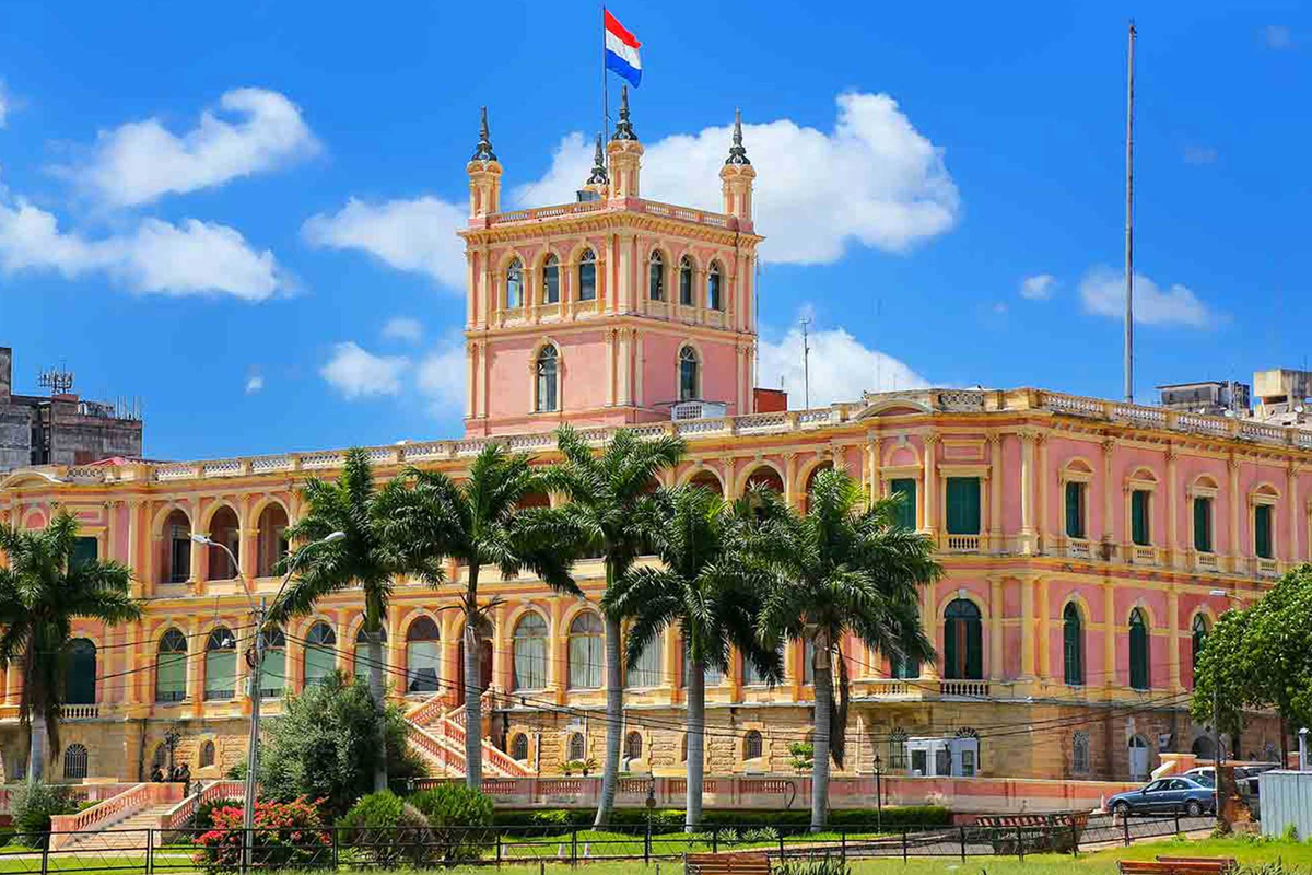 Президентский дворец. Парагвай. Фото из открытых источников Яндекс.Картинки