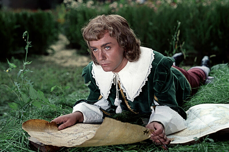 Жизнь и удивительные приключения Робинзона Крузо