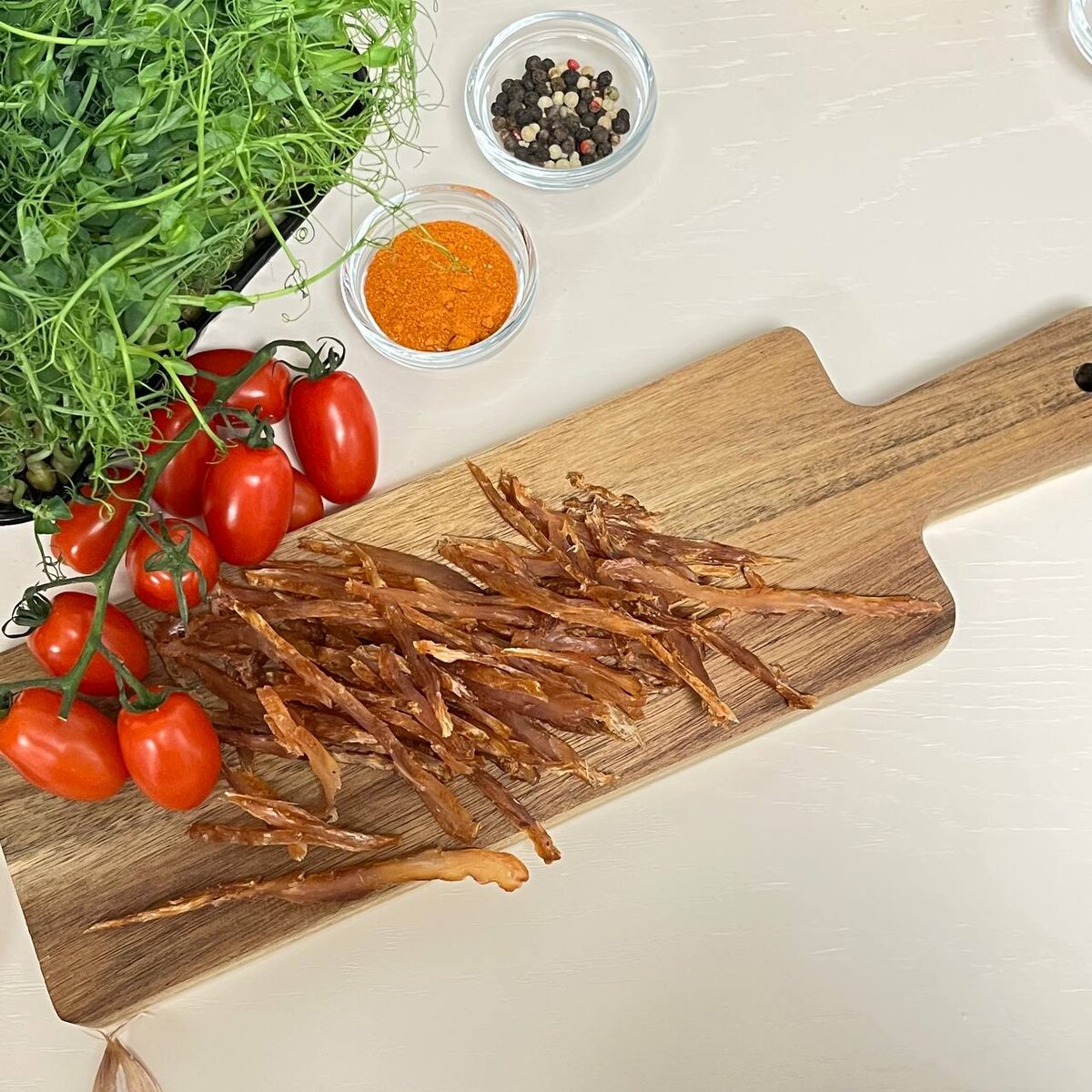 Подобрать синонимы к слову красный. Синонимы-это слова близкие по значению. Найди слова синонимы. Глаголы синонимы. Синонимы-это слова близкие.