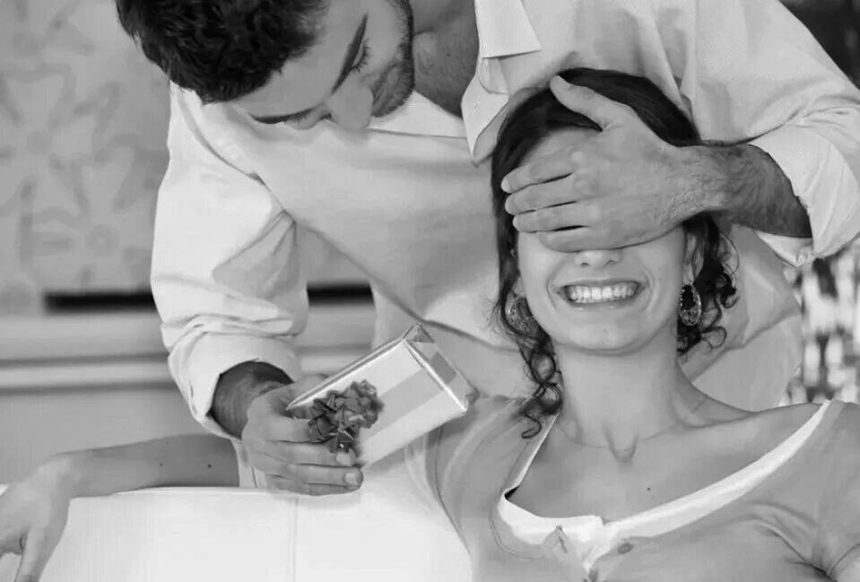 психология любовников. влюбилась в женатого мужчину. счастливые отношения. страх любви. девушка уводит парня.