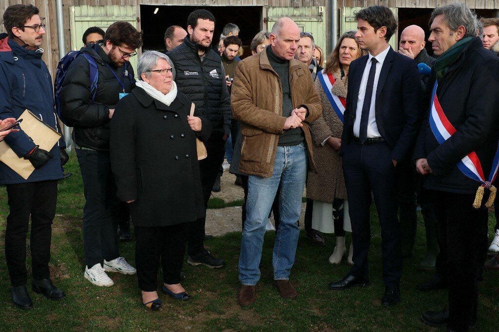 Атталь министр. Габриэль атталь. Габриэль атталь. Gabriel attal nu. Габриэль атталь представитель правительства франции.