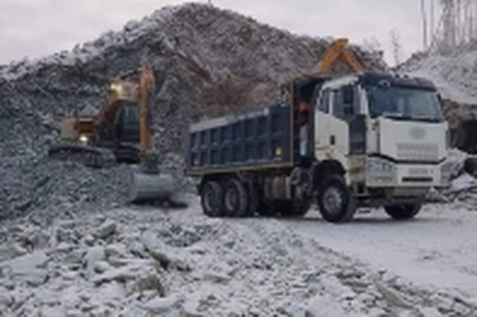 профессия водитель автомобиля. водитель кат с. помещение для водителей. приглашаем на работу водителей категории. автоколонна 1275 благовещенск.