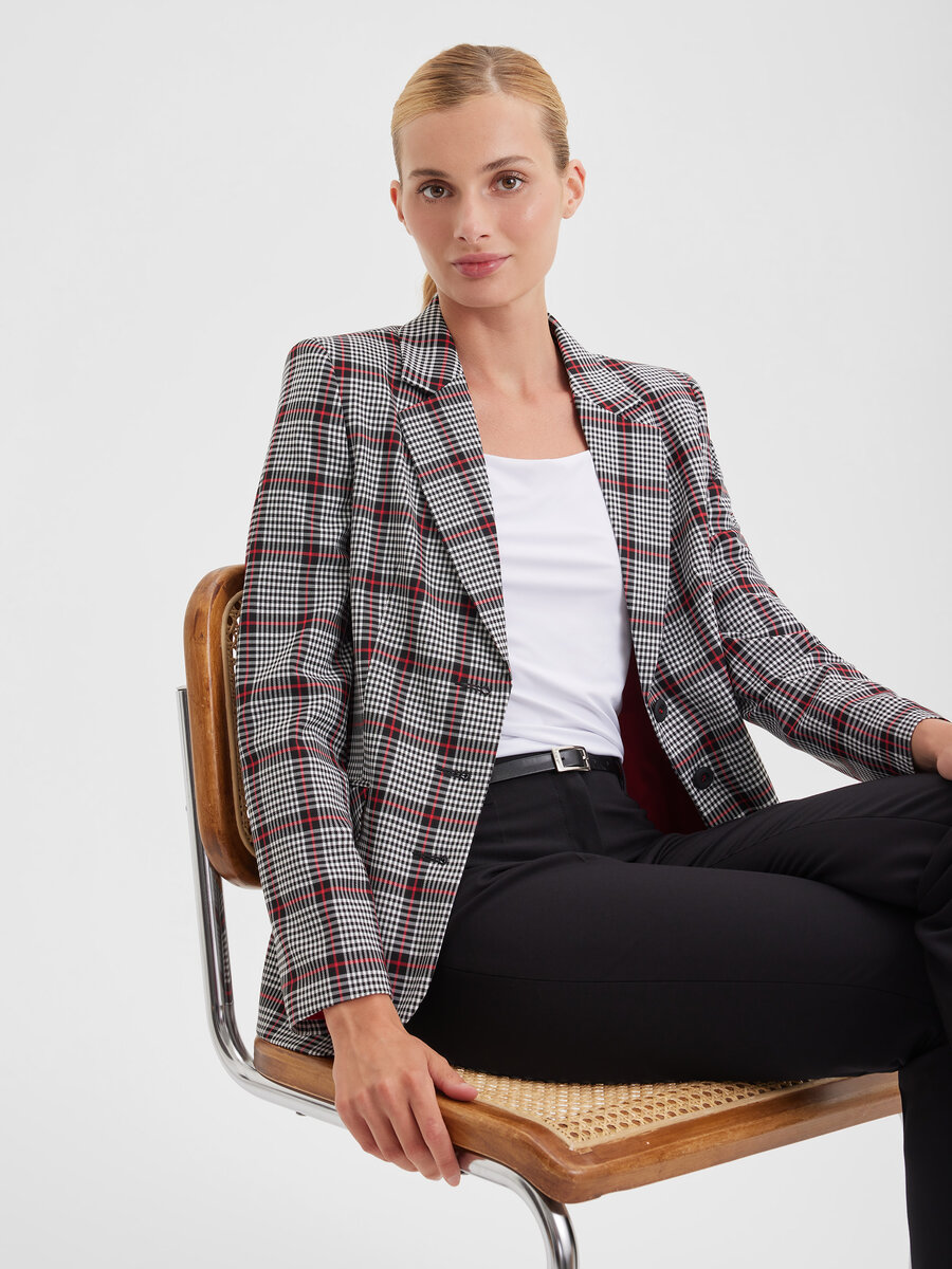 Жакет красный. Красно черный жакет. Пиджак taifun красный. Пиджак gant женский красный. Красно черный жакет.