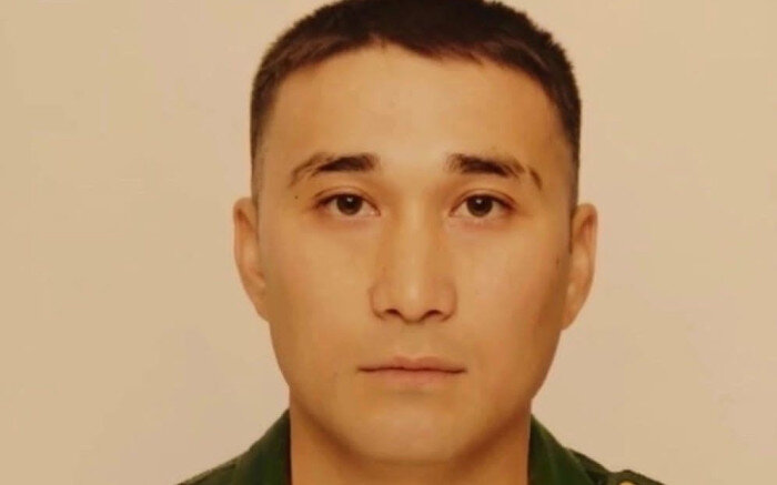    В Оренбурге простились с бойцом спецоперации Кайратом Байжановым Кристина Просвиркина