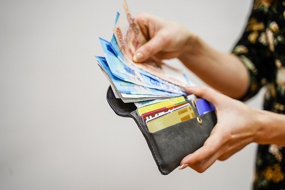 Прибавка медикам в 2023 году. Повышение зарплат сотрудникам полиции в 2024 году. Зарплата полиции в 2023. Оклад сотрудника полиции в 2021. Заработные платы в мвд рф в 2022 году.