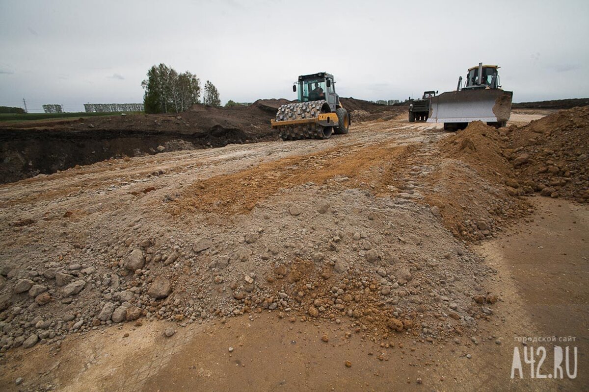 Платят в три раза больше, но надо впахивать»: куда едут из Кузбасса на  вахту | A42.RU | Дзен