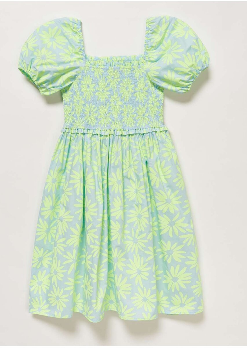 Это платье мы купили в детском мире