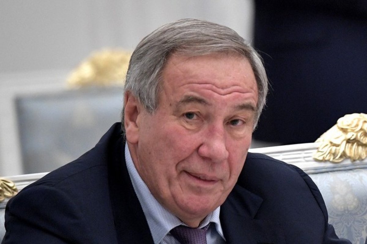    Тарпищев пригласил Джоковича на футбольный матч между сборными РФ и Сербии