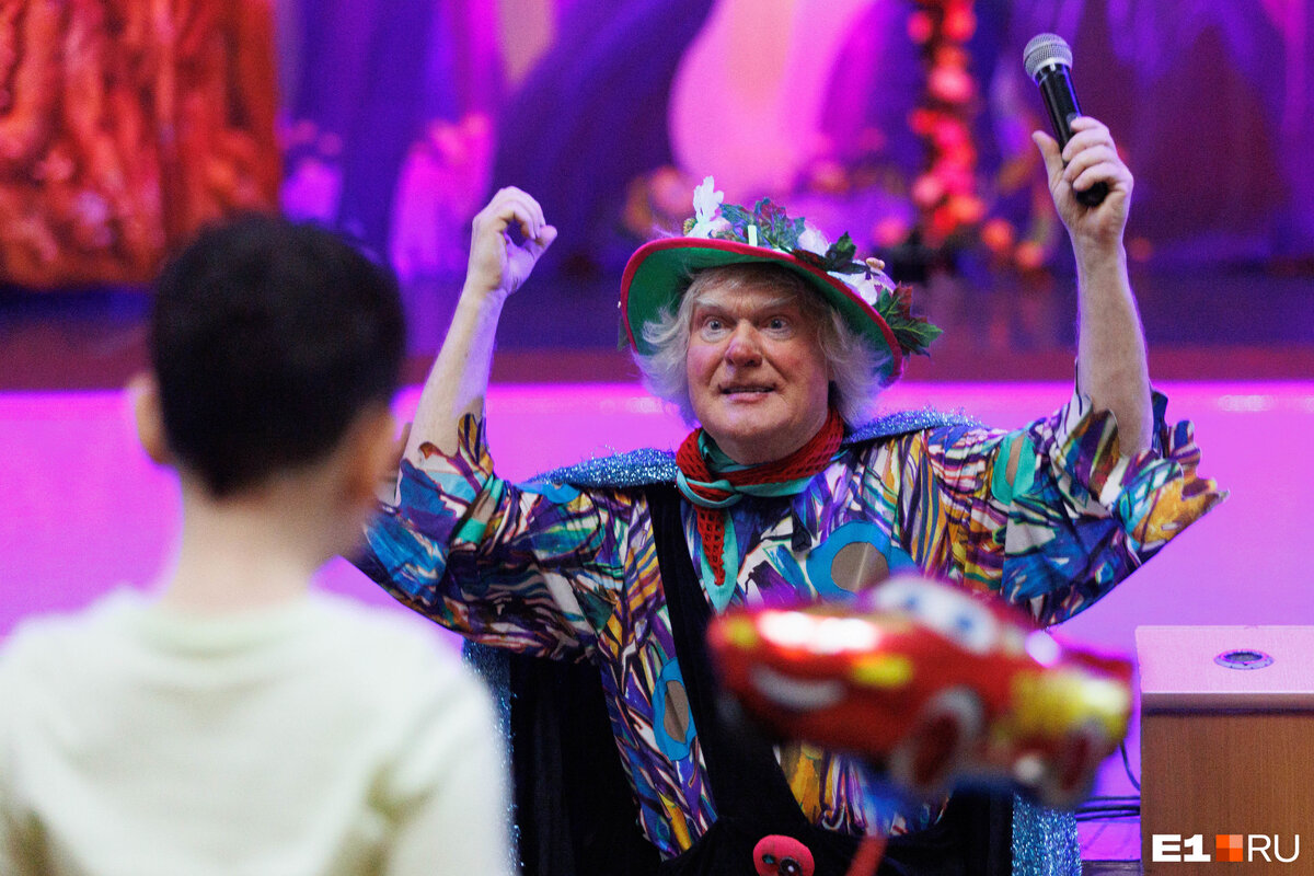 Артисты цирка. Цирк искусство. Артистка цирка. Алёна ершова эквилибр. Как звали цирковую.