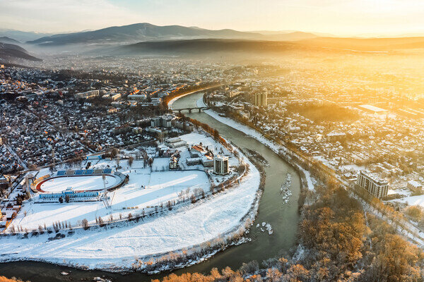 Dmytro Shevchuk/Shutterstock