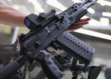    Западные производители оружия пытаются вытеснить Россию с индийского рынка вооружений