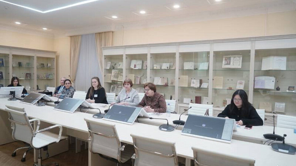 Карлов университет выпускники. Высшее профессиональное образование это. 302 аудитория тгу. Кфу аудитории. Три факультета в университете.