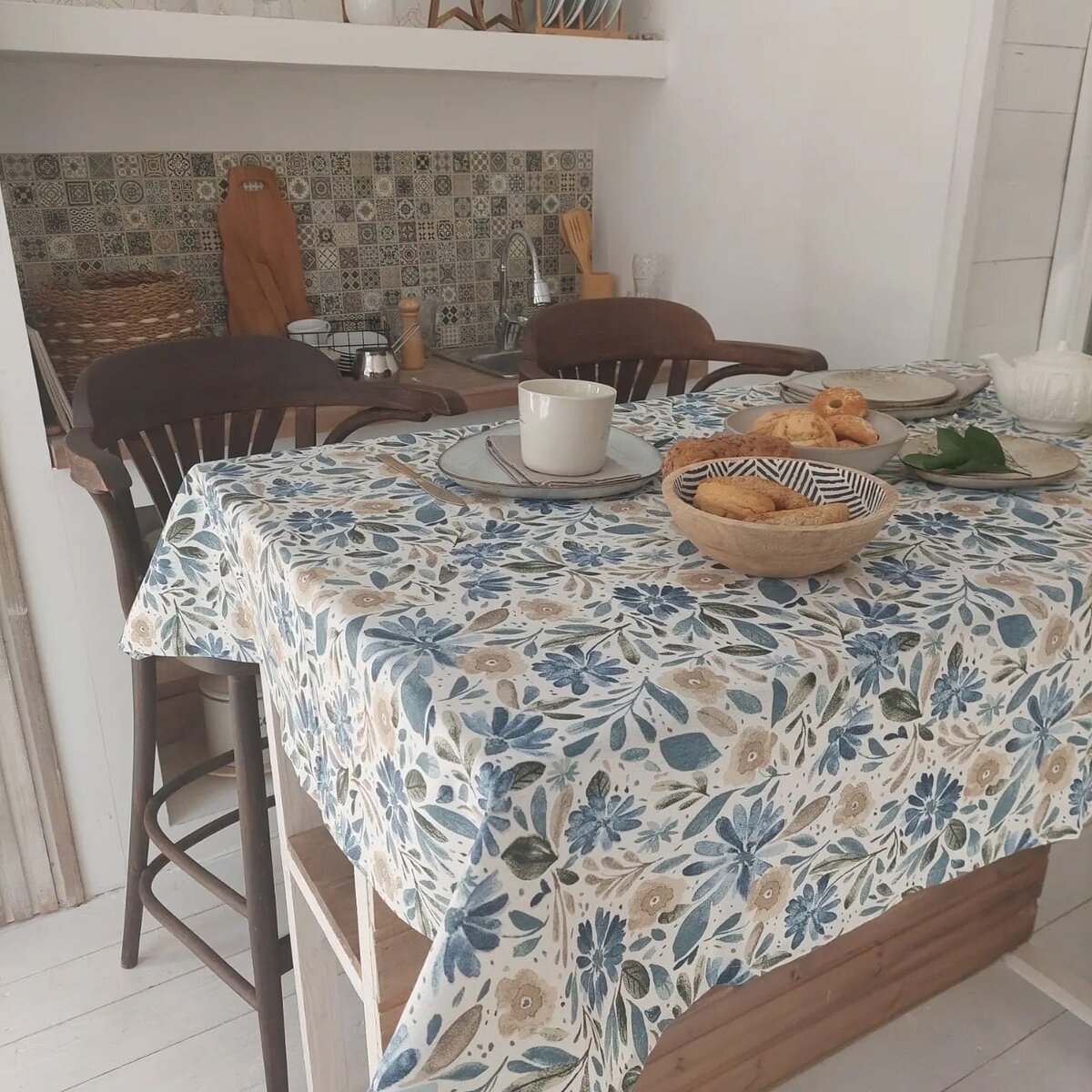 Скатерть на стол с пропиткой