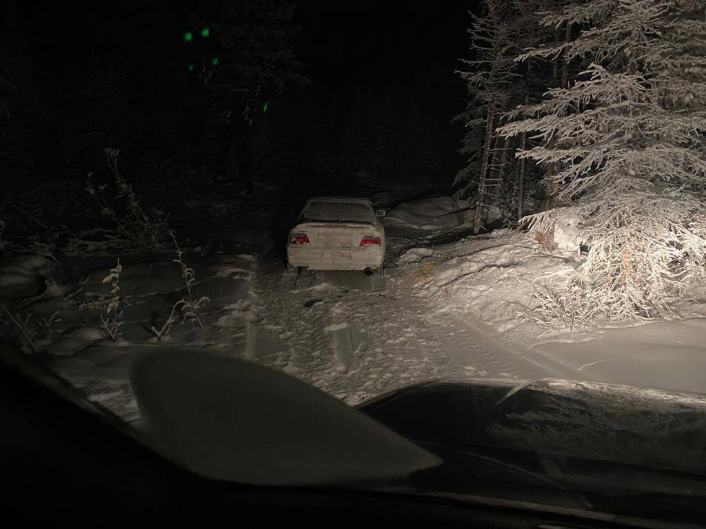 Машину нашли на заброшенной дороге