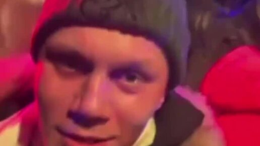 Драка в питере. Драка в питере. Григорий лепс драка в питере. Драка в петербургском метро. Драка в торговом центре ингушети2016.