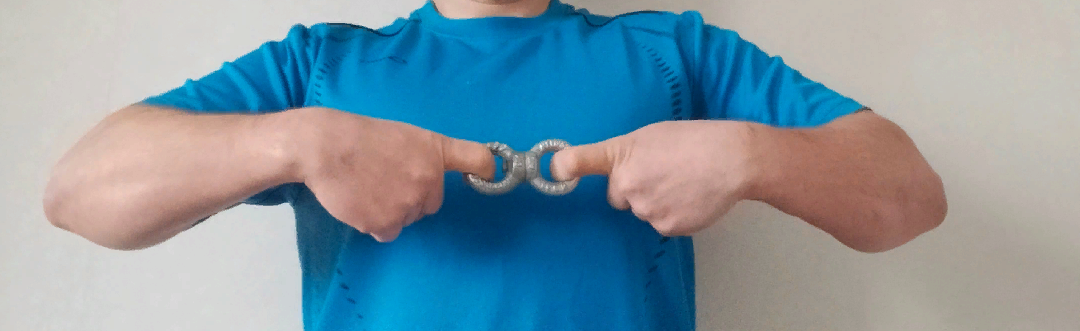 "Растаскиваем" снаряд в стороны.