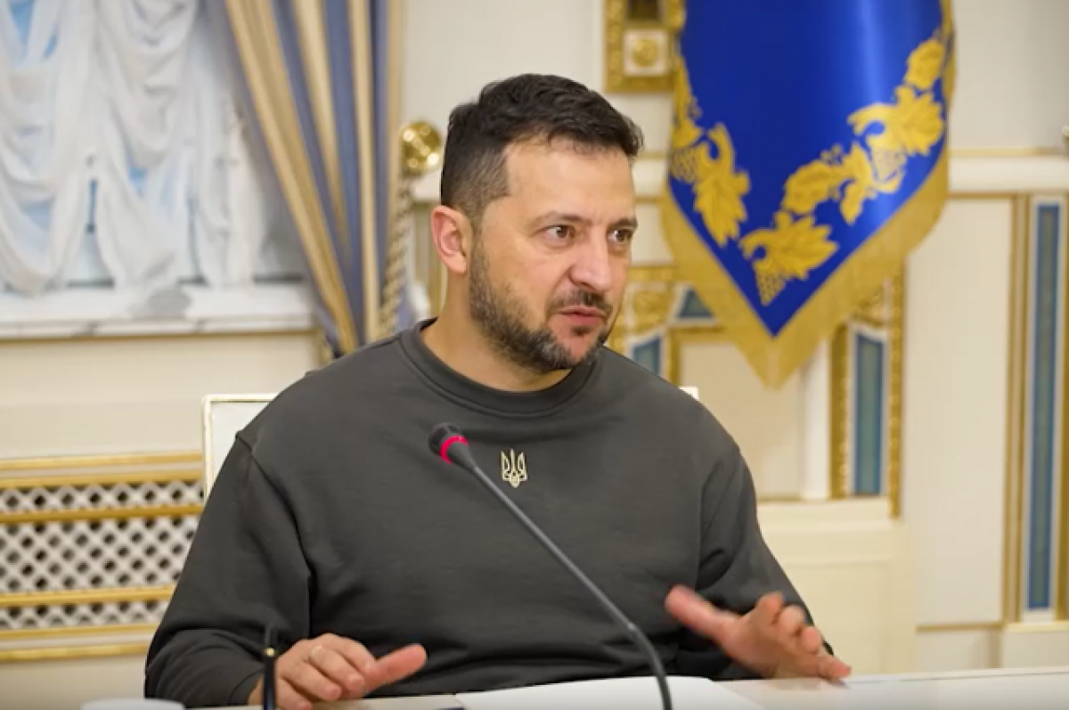    Зеленский: численность армии Украины достигает 880 тыс. человек