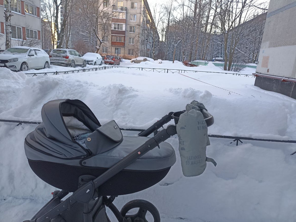 Чтоб уснуть и не проснуться. Я хочу уснуть. Чтоб уснуть и не проснуться. Иногда так хочется закрыть все двери и окна. Иногда хочется цитаты.