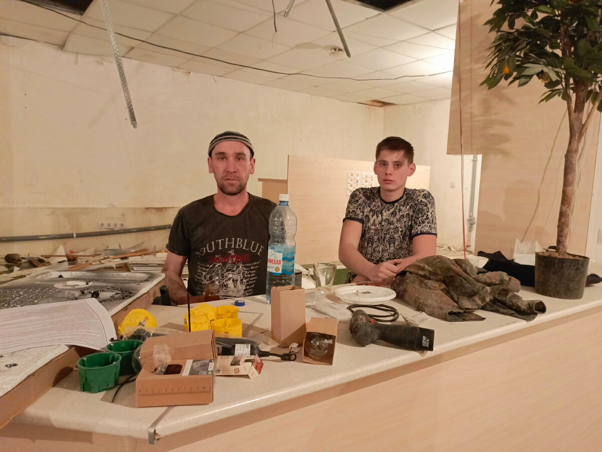 Наша бригада приступила к демонтажу и моему преображению