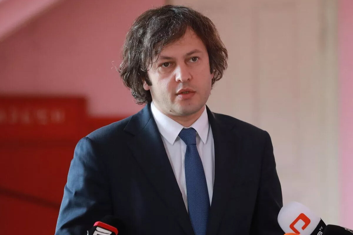 Грузинская армия. Трое и грузин. Трое и грузин. Пари фильм грузия 1974 год. Трое и грузин.