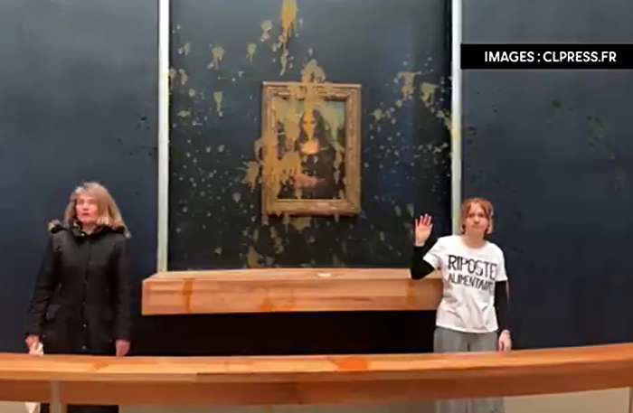 Картину «Мона Лиза» облили супом две женщина в Лувре / Скриншот с видео из соцсетей