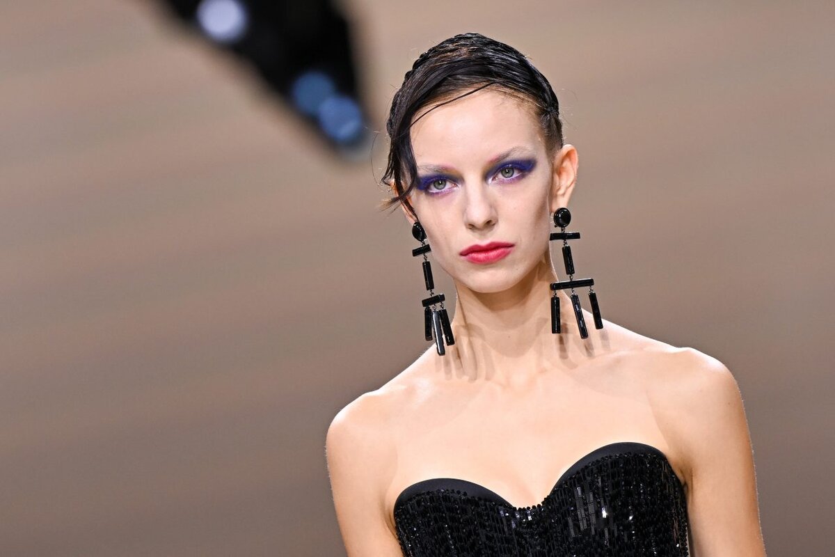 весенняя мода. мужская мода 2020. новые тренды в жизни. подиум милана 2021. новые тренды в жизни.