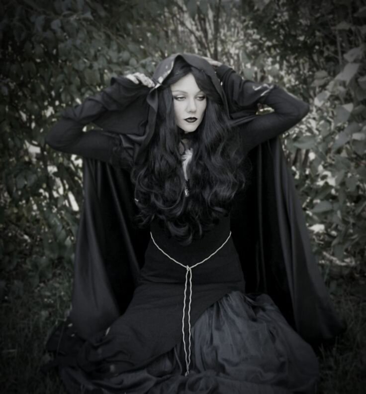 Стать темной ведьмой. Красивая ведьма. Черная ведьма. Ведьма фотосессия.