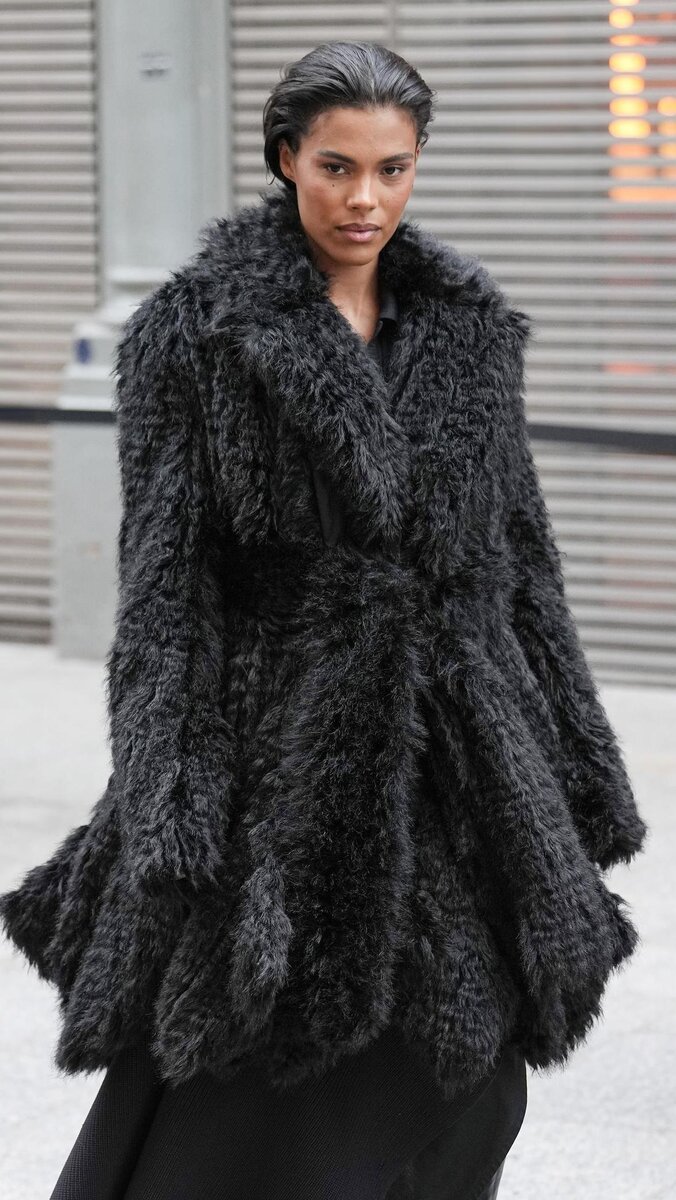 шуба boohoo. шубка с длинным ворсом. пальто из искусственного меха с длинным ворсом. шуба с длинным ворсом. шубка с длинным ворсом.