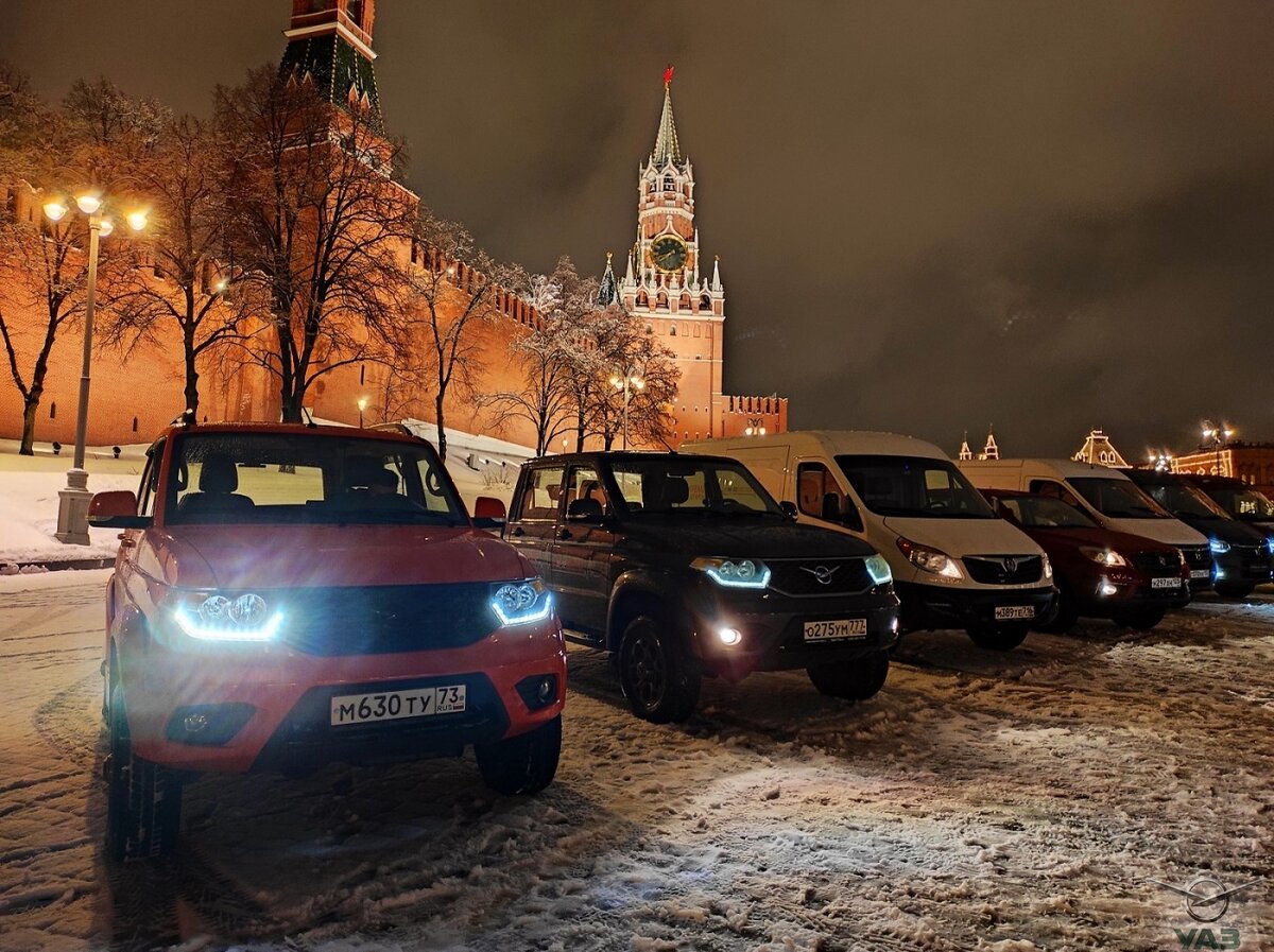 Недавно состоялось знаменательное событие для автомобилестроения в России - автомобили УАЗ стали первыми, которые проехали от Москвы до Казани по новой трассе М-12 «Восток».