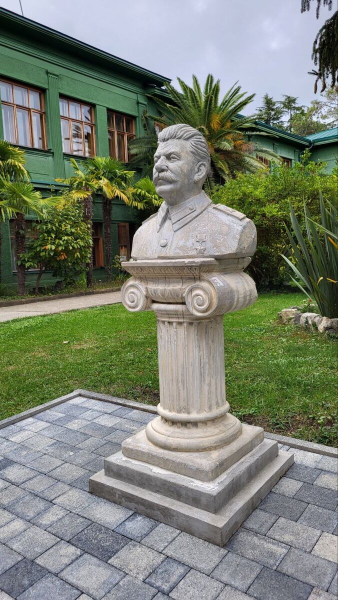 Куда можно сходить с парнем погулять. Куда можно сходить с парнем погулять. Парк искусств музеон. Каток парк горького 2021-2022. Каток зеркальный парк горького 2022.