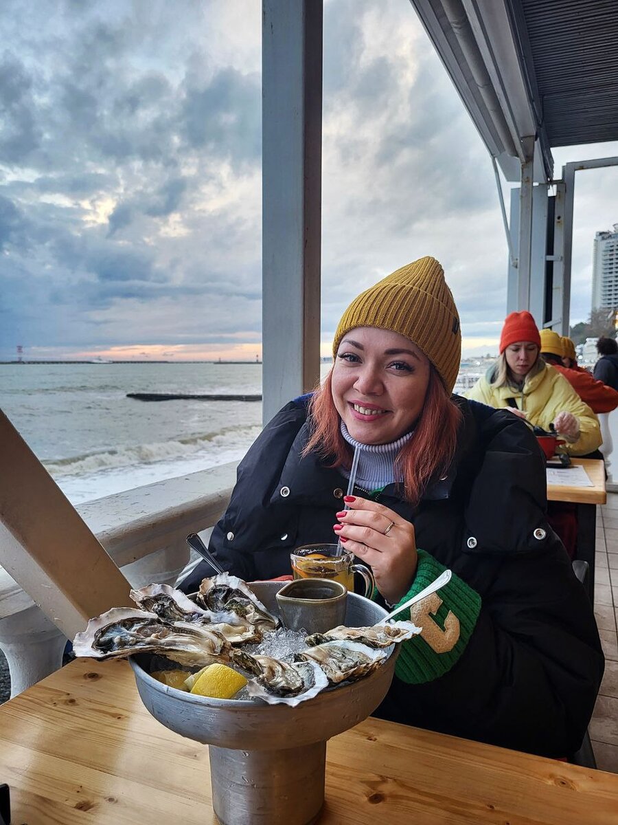 парк зарядье каток. каток вднх 2021-2022. куда можно пойти погулять зимой. новогодние каникулы. The rink парк москва.